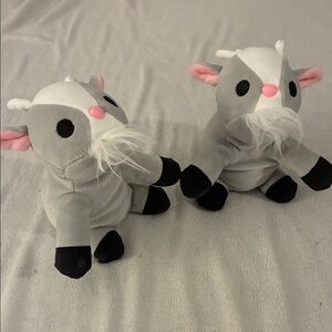Hug a Lumps Gray and White Goat Weighted Plushes
